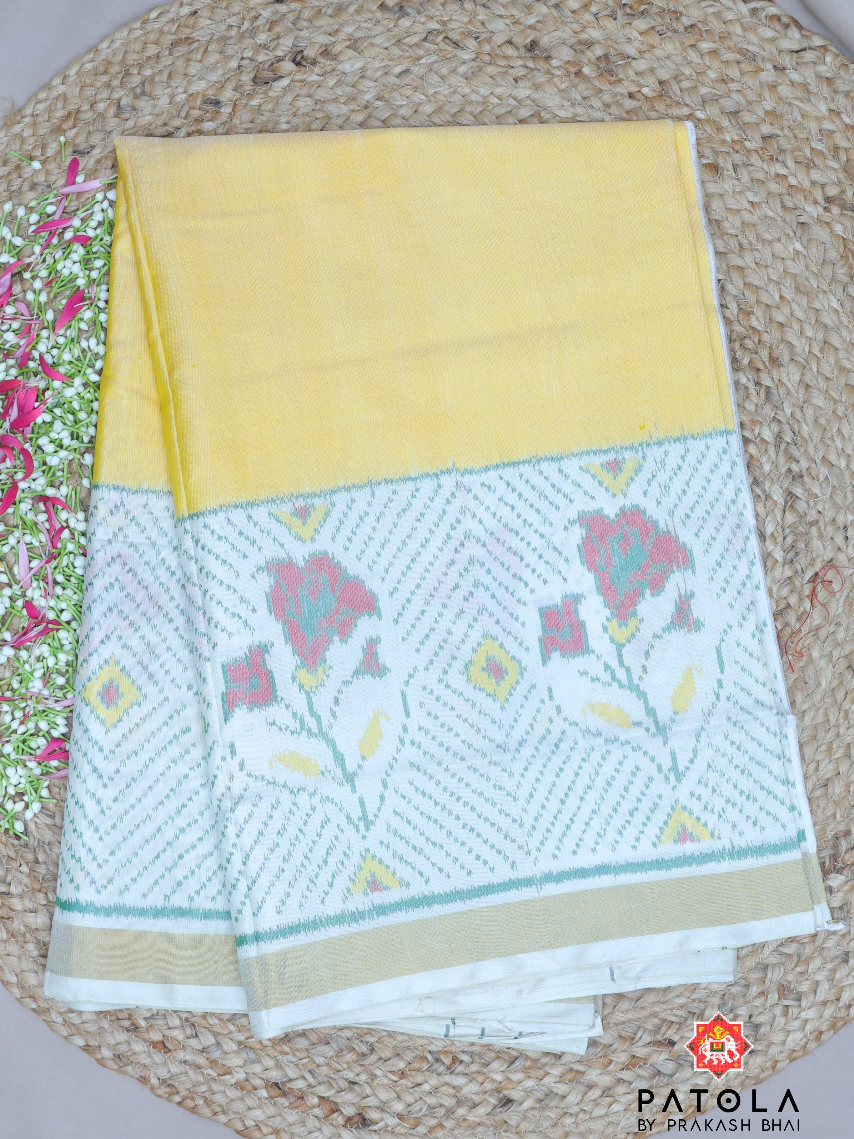 Plain Yellow With Rose Scut Border Single Ikat Patola Saree